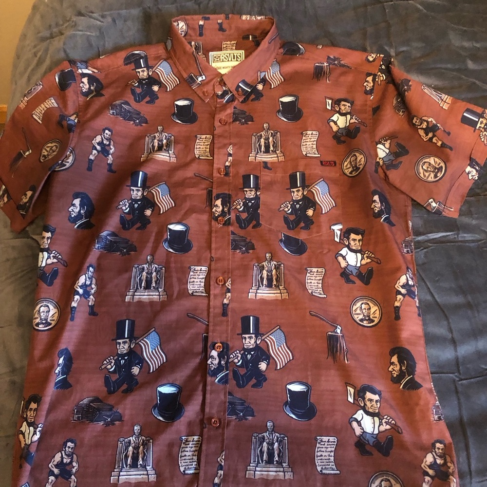 RSVLTS Short Sleeve Honest Abe Abraham Lincoln Button